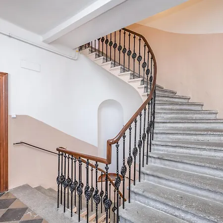 Skyview Haven Apartament