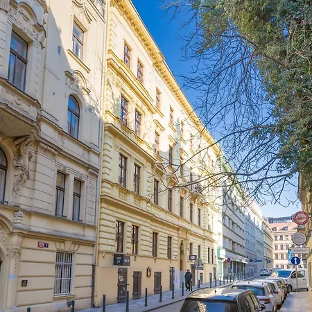 Skyview Haven Апартаменты *